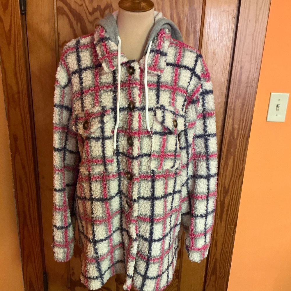 Davi & Dani Fuzzy Plaid Shacket - Picture 5 of 11